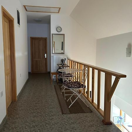 House Mate Villa โอโทชาส ภายนอก รูปภาพ