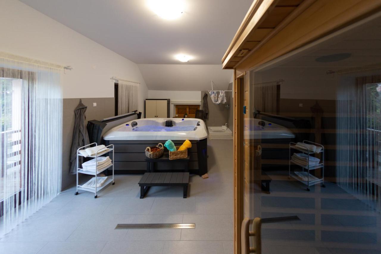House Mate Villa โอโทชาส ภายนอก รูปภาพ